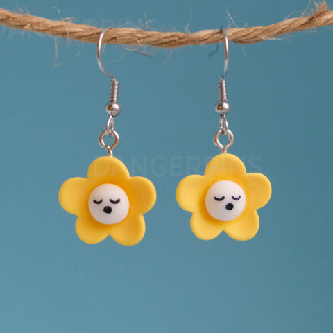 Little snoozing flowers earrings