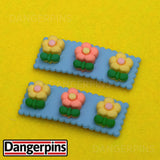 Set of 2 Lovely Little Flowers hair clips