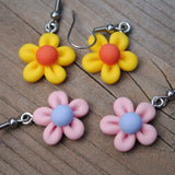 Small doodle daisies earrings