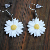 Simple White Daisies earrings